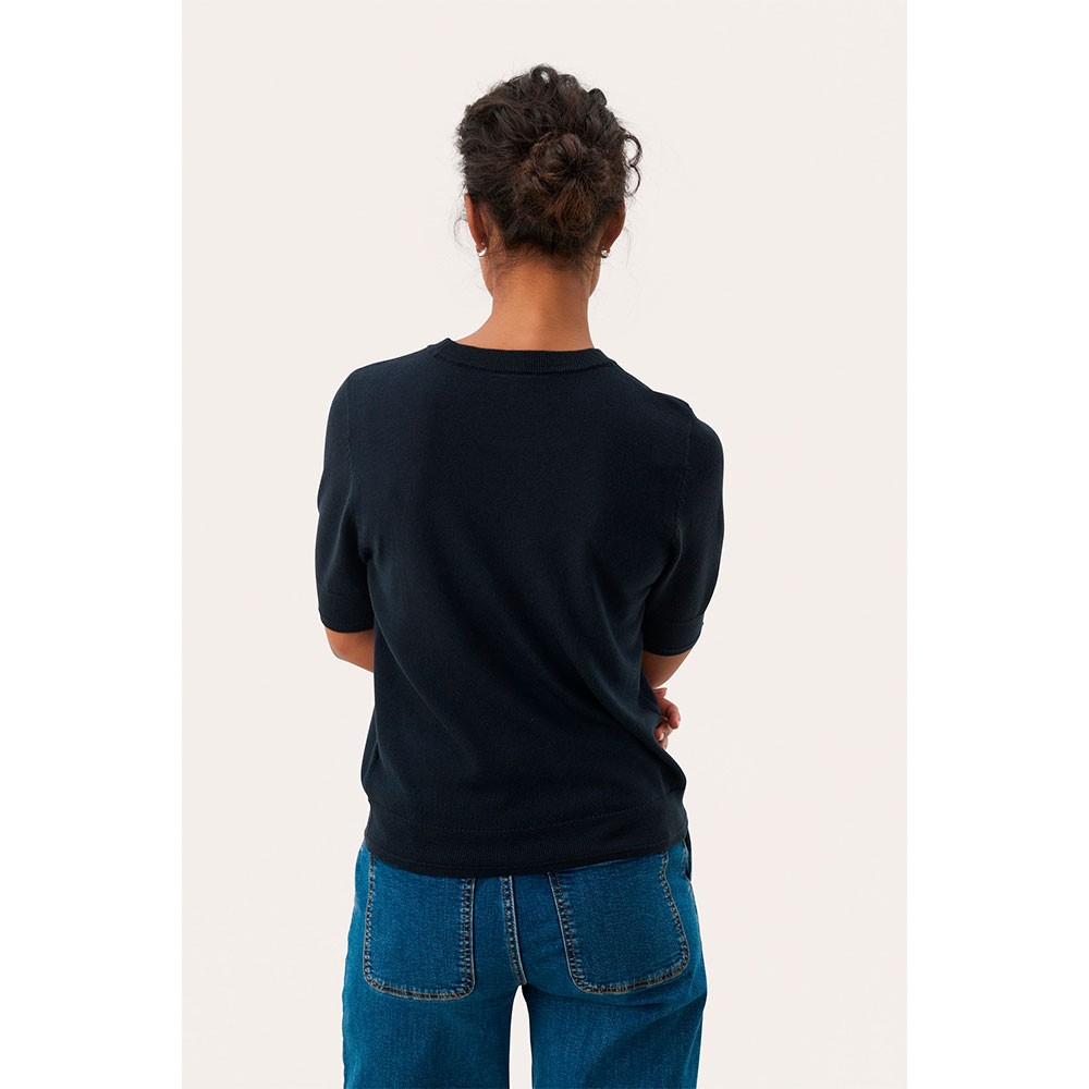 DARK NAVY