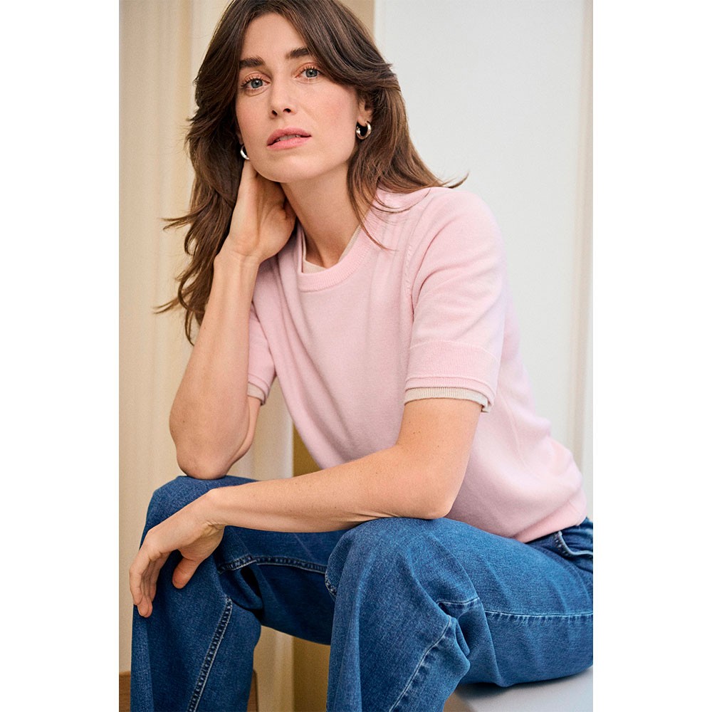 MAUVE