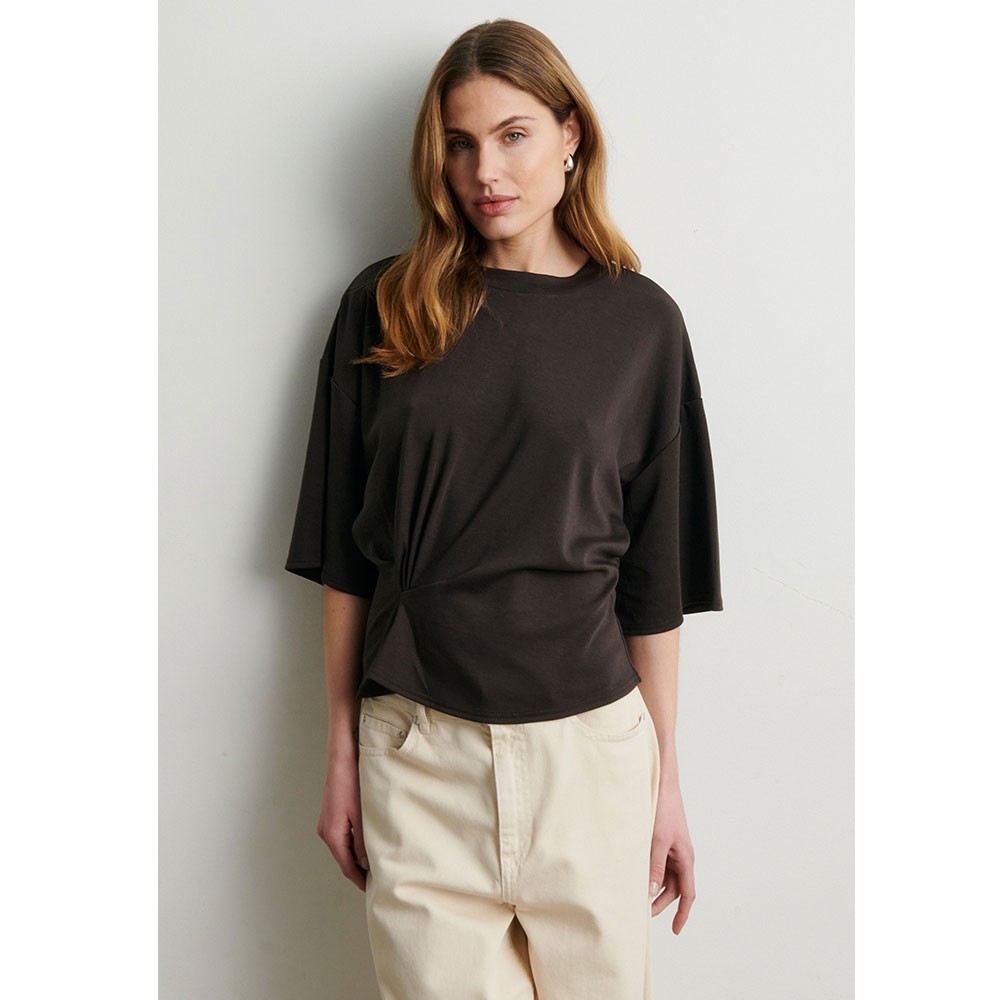 DARKBROWN